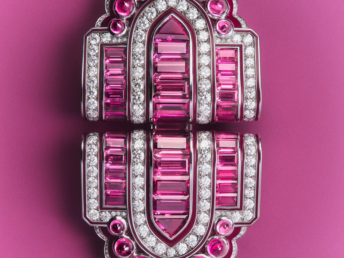 Boucheron Art Nouveau 'Juno' Pendant Fetches $508,500 At Bonhams