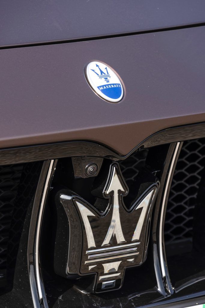 The recognisale trident-logo on the Maserati Grecale
