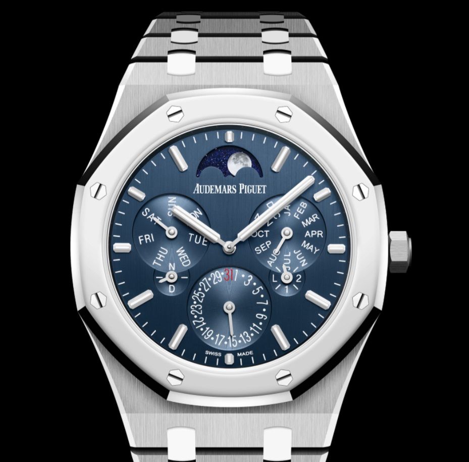 Luxury minimalist watch