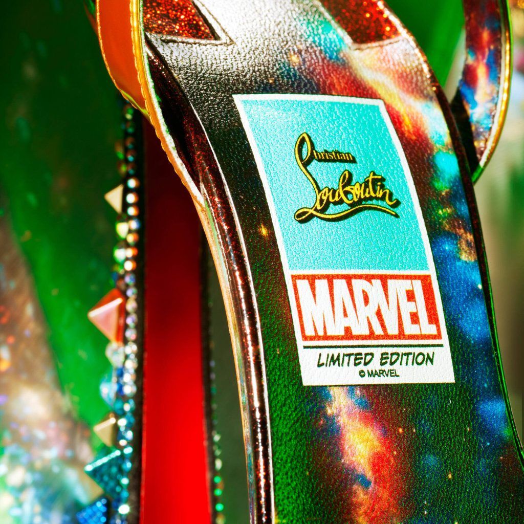 【国内発】新作 [2-5日着] C.Louboutin Pyramid クロスボディ Christian Louboutin Multicolor Satin Vendôme Sling Nodo 120
