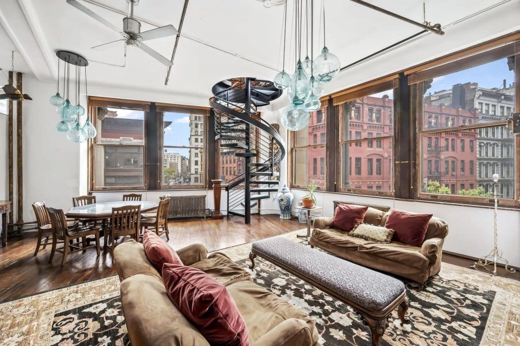 The Apartment from Taylor Swift’s ‘1989’ Polaroids is Now for Sale