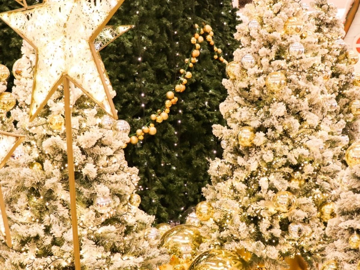 Deck the Halls in Diamonds - Christmas Diamond Painting