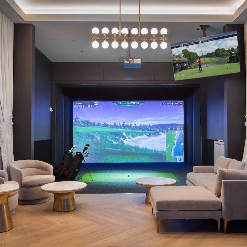 golf simulator at t-squared sports bar opened by tiger woods and justin timberlake