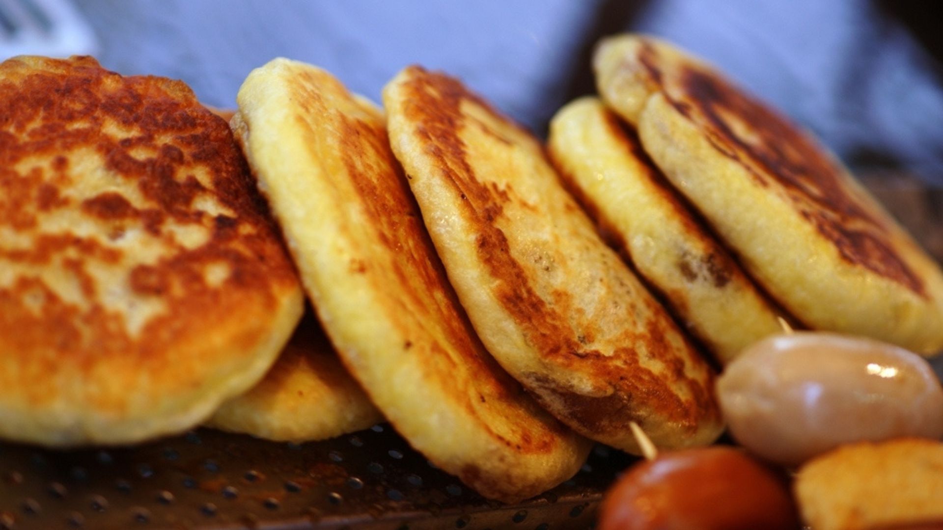 Hotteok (Sweet Pancakes)