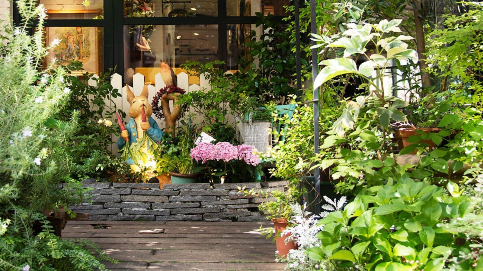 The Most Unique Cafes in Japan You Should Visit Right Now