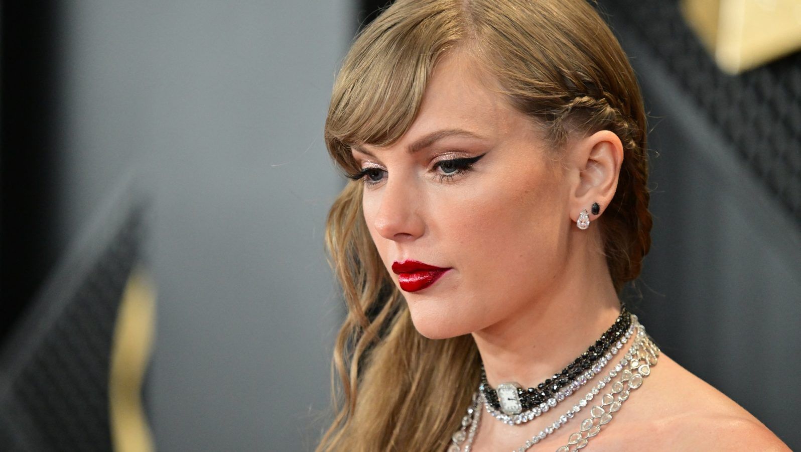 Taylor Swift Gives a Nod to 'Midnights' With Her Stunning 2023 Grammy's Look