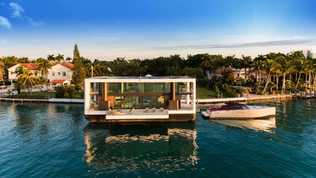 luxury houseboats floating homes