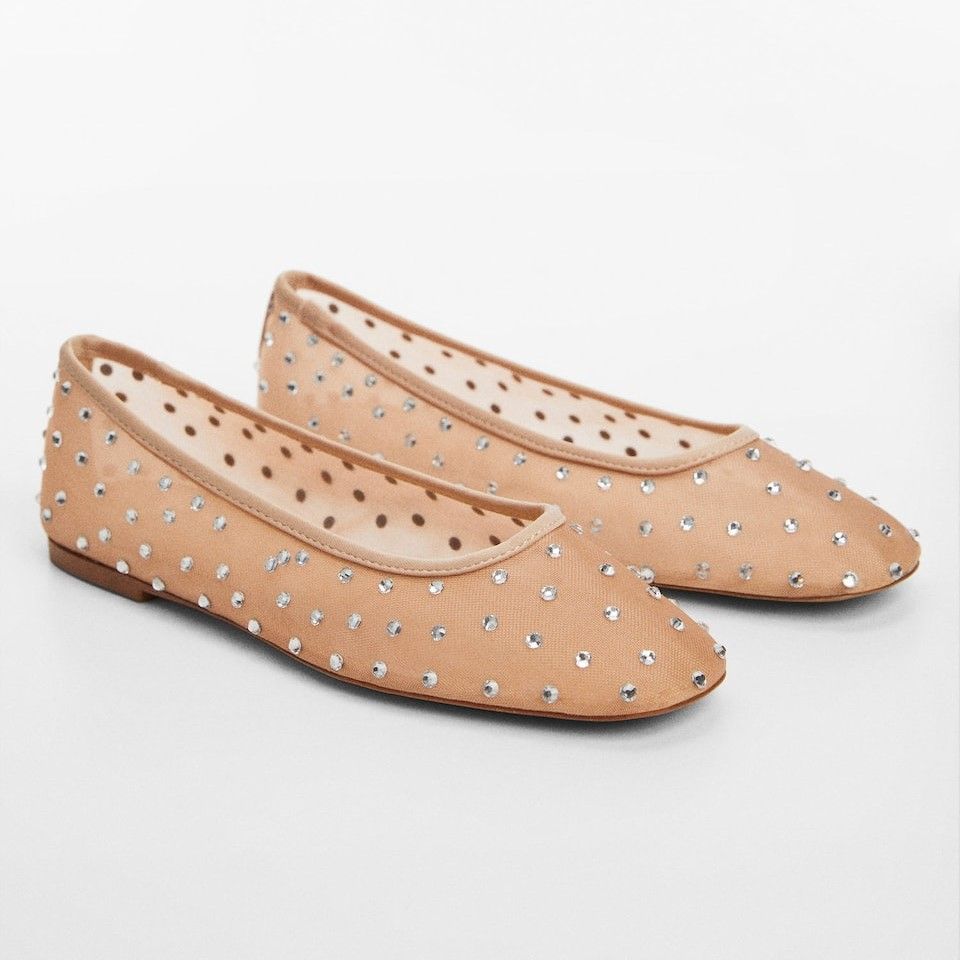 Mesh Shoes Are in Rage and Here’s Your Guide to Shop