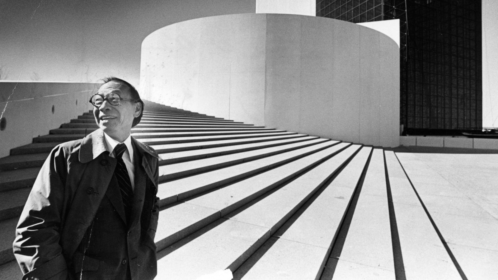 IM Pei: Sharing the Louvre