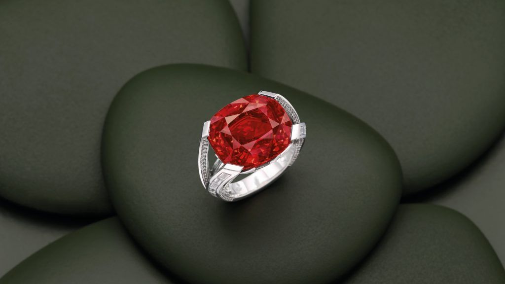 Be Dazzled: Understanding What Makes Jewellery Collectible
