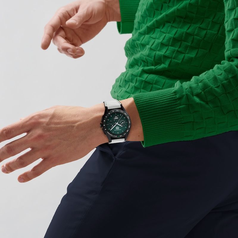Best Golf Watches to Sport on the Course Today