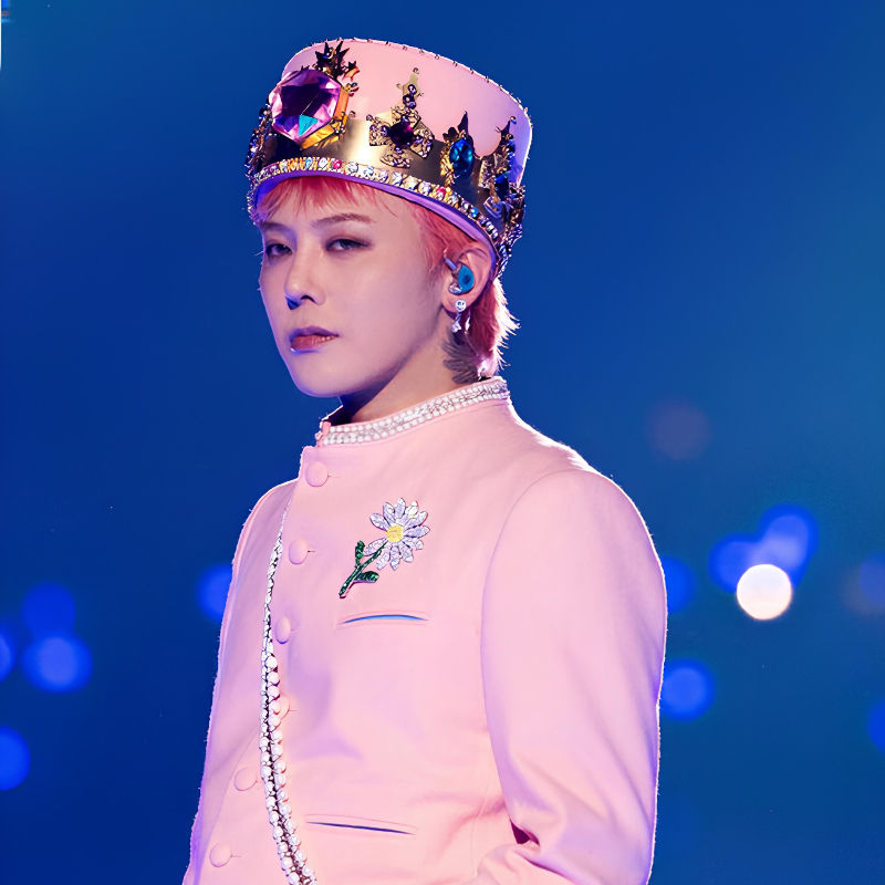 激レア BIGBANGLEDクリスタル置物 G-DRAGON T.O.P セット The Most