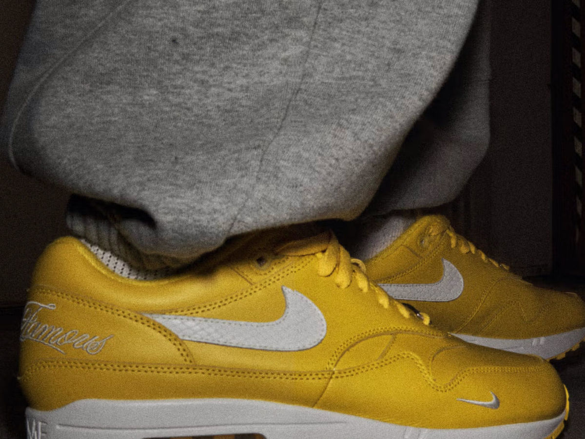 Supreme Is Back With Nike for a SS25 Air Max 1 Supreme Is Back With Nike for a SS25 Air Max 1