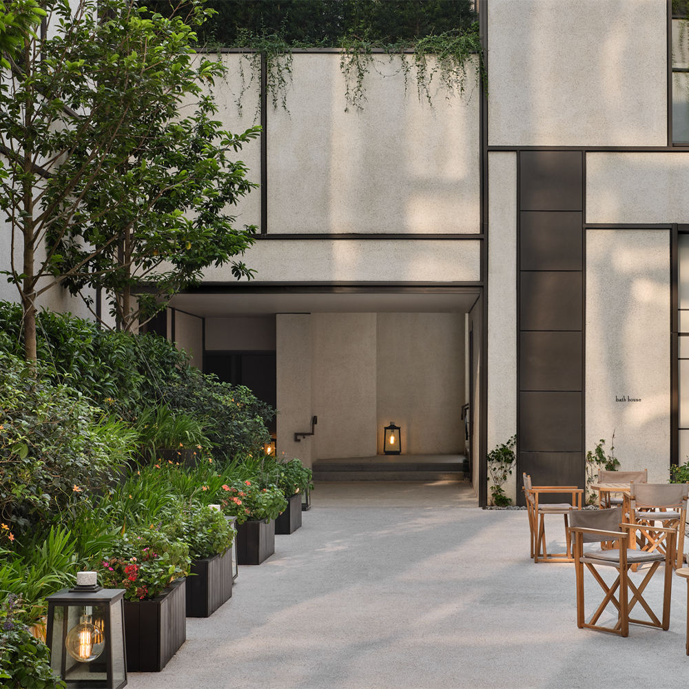 Rosewood Hong Kong: The Premier Luxury Hotel