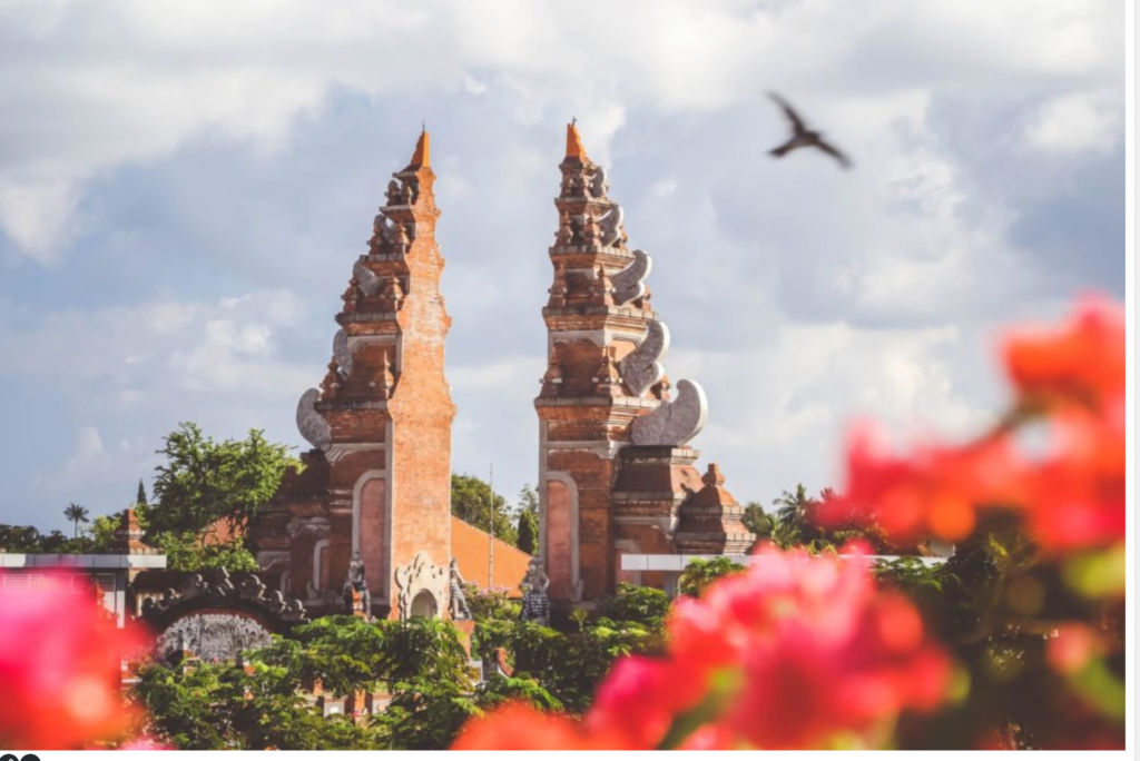 Bali Will Welcome Tourists Again in October