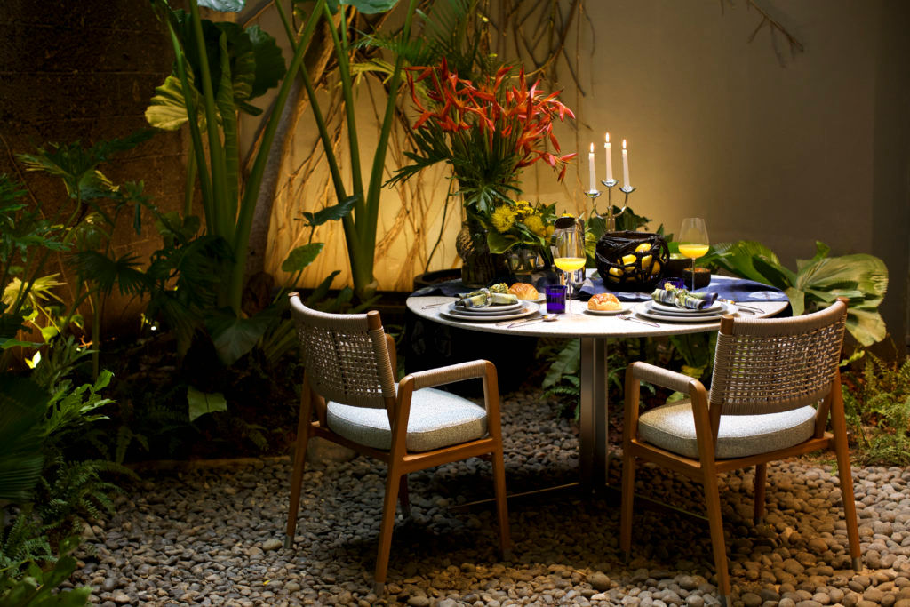 Table Setting: Summer on the Table