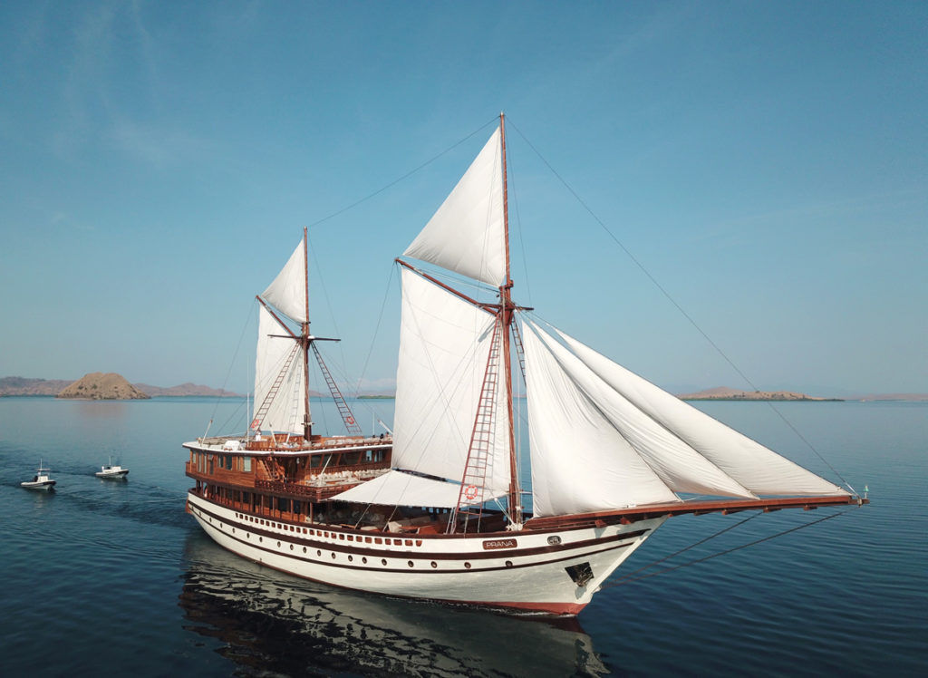 Sea Wanderers: A Round-Up of Sailboats for Your Next Vacation