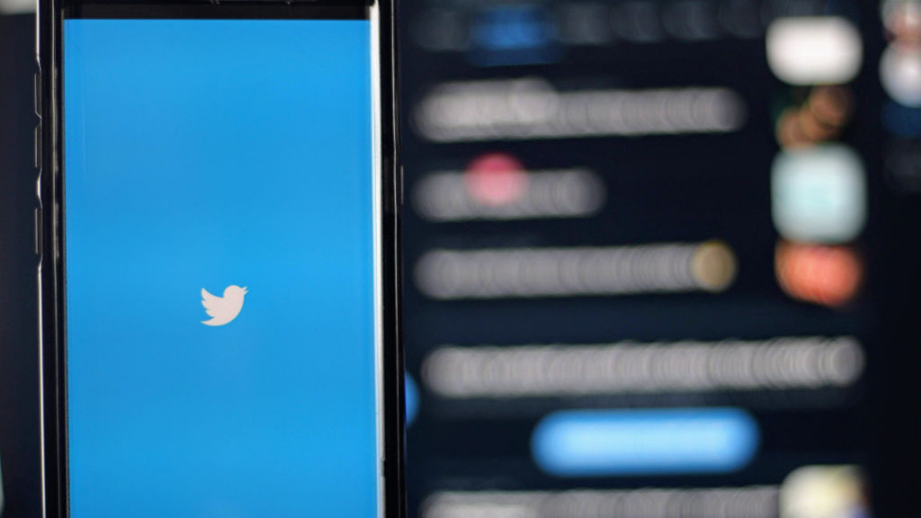 Twitter bans sharing of private photos, videos of others without consent