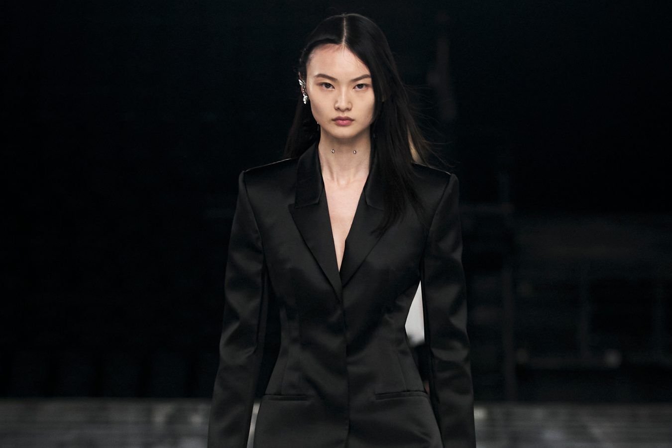 Layers and Tiers on Givenchy’s Autumn/Winter 2022 Collection