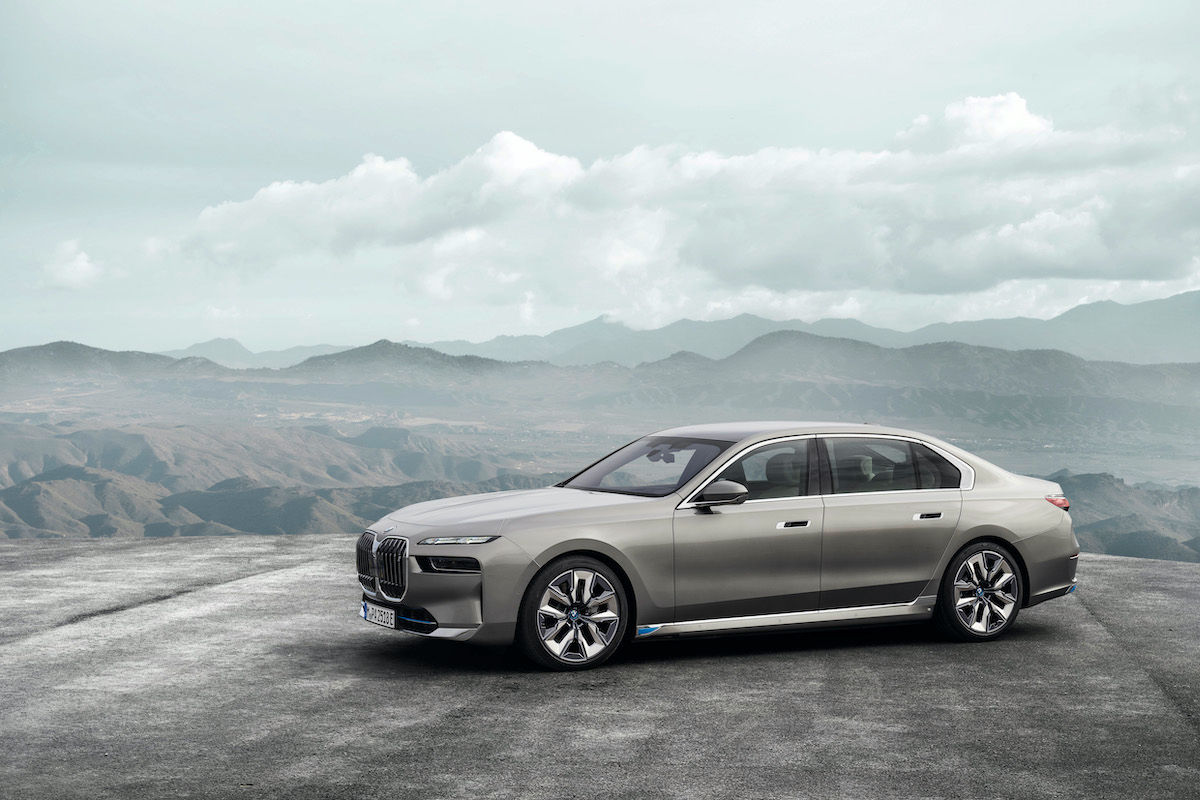 The new fully electric variant of the BMW 7-Series sets new standards in sustainable luxury
