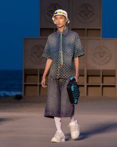Louis Vuitton's Spring Summer 2023 SPIN-OFF Show in Aranya, China - LE MILE  .BRAND DNA - LE MILE
