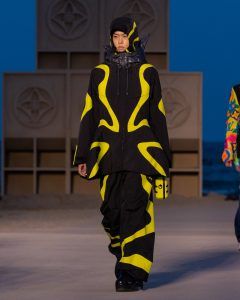 Louis Vuitton on X: #WangAnyu at #LVMenSS23 in Aranya. The latest