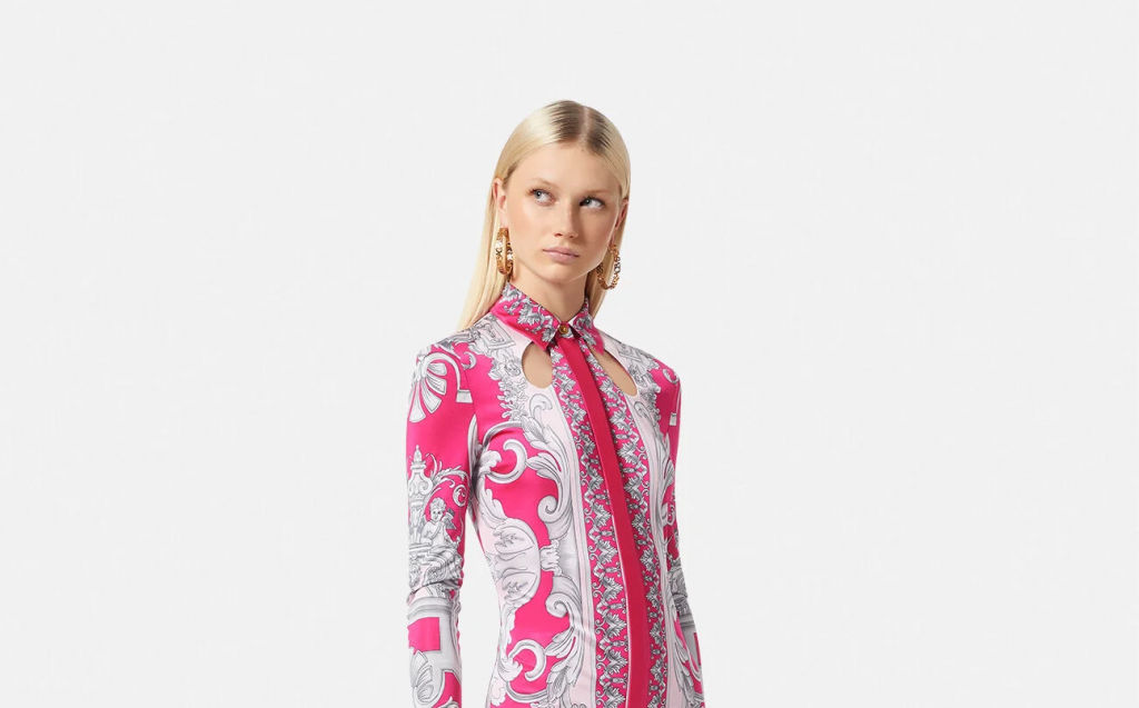 Versace unveils a Silver Baroque line in its Pre-Autumn 2022 collection