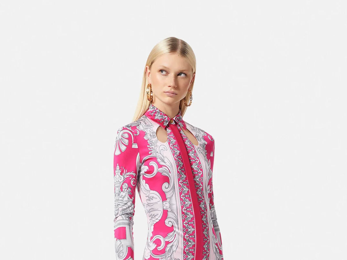 Versace-6-e1663764148414.png?