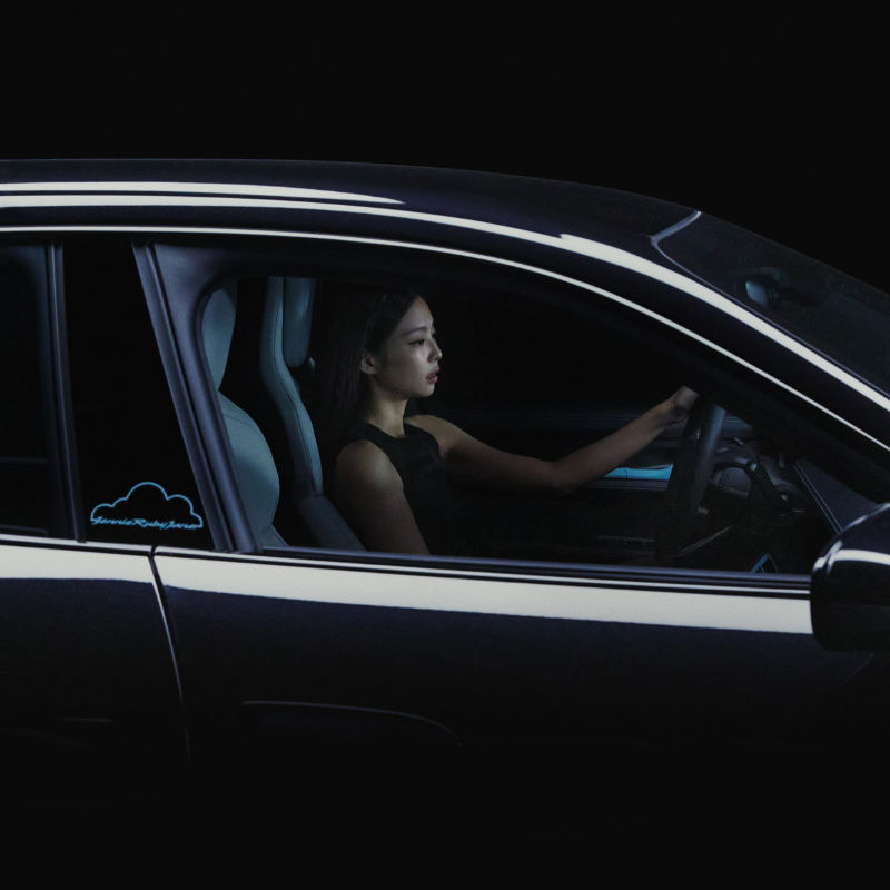 Inside BLACKPINK Jennie’s Porsche Taycan 4S Cross Turismo