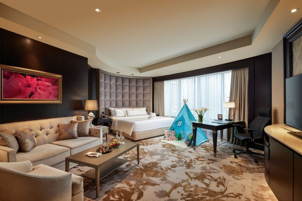 Embrace the Spirit of the Holidays at AYANA Midplaza Jakarta