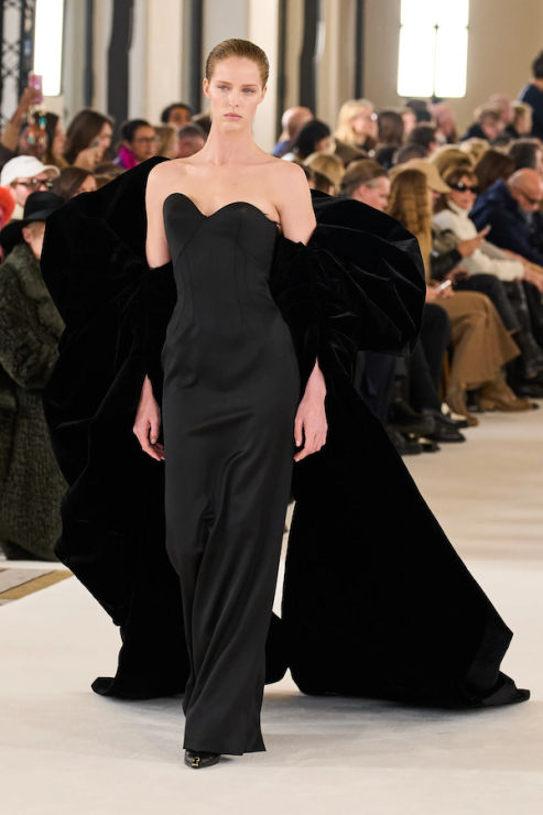 The Controversial Take on Schiaparelli Spring 2023 Couture | Prestige ...