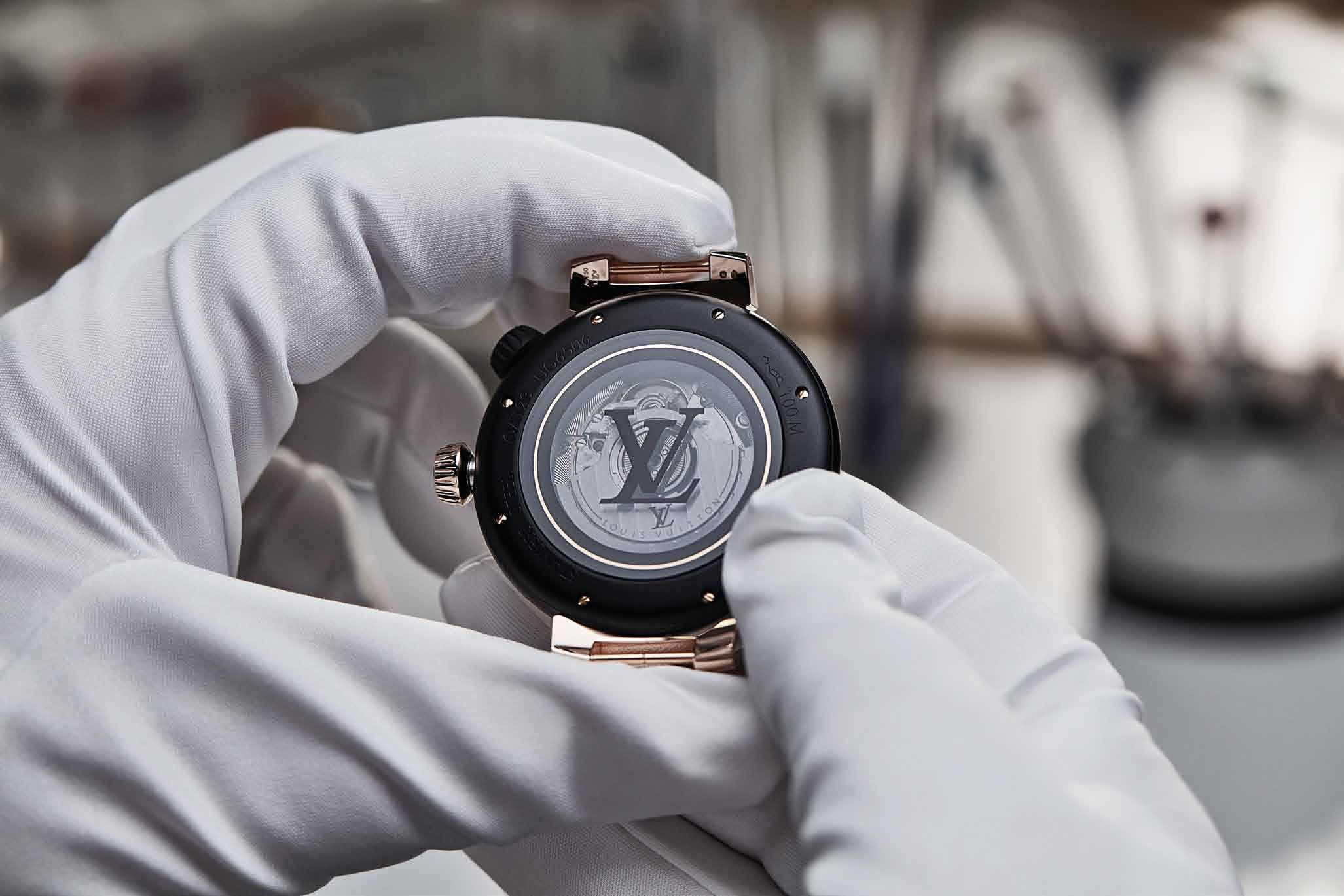 IN-DEPTH: The Louis Vuitton Tambour Curve GMT Flying Tourbillon