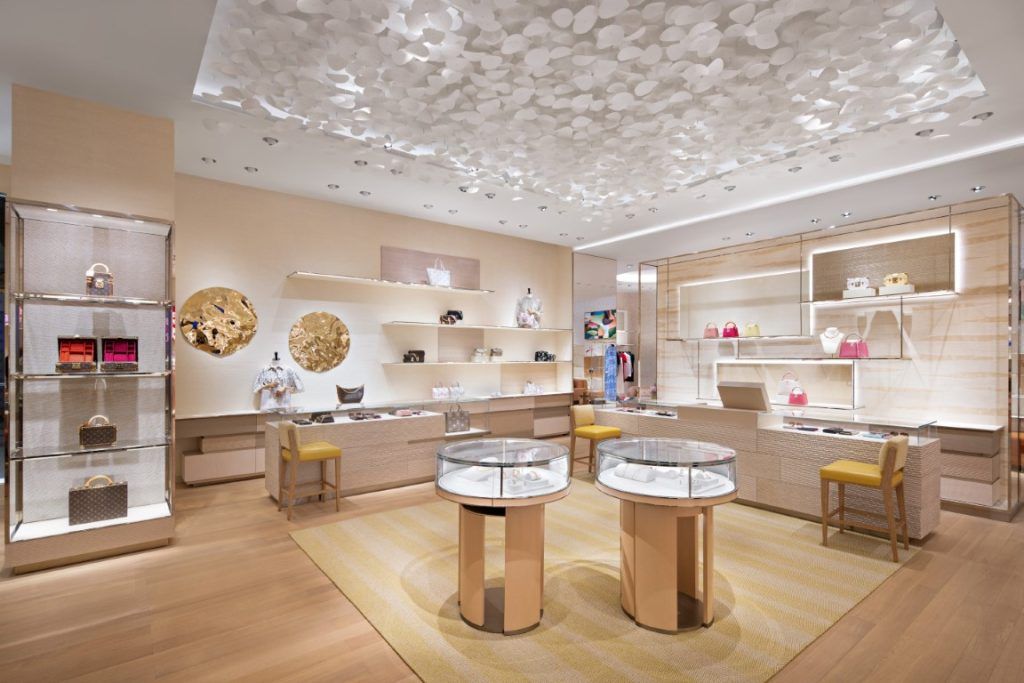 Louis Vuitton Pacific Place, Jakarta  Shop house ideas, Coffee design, Louis  vuitton store