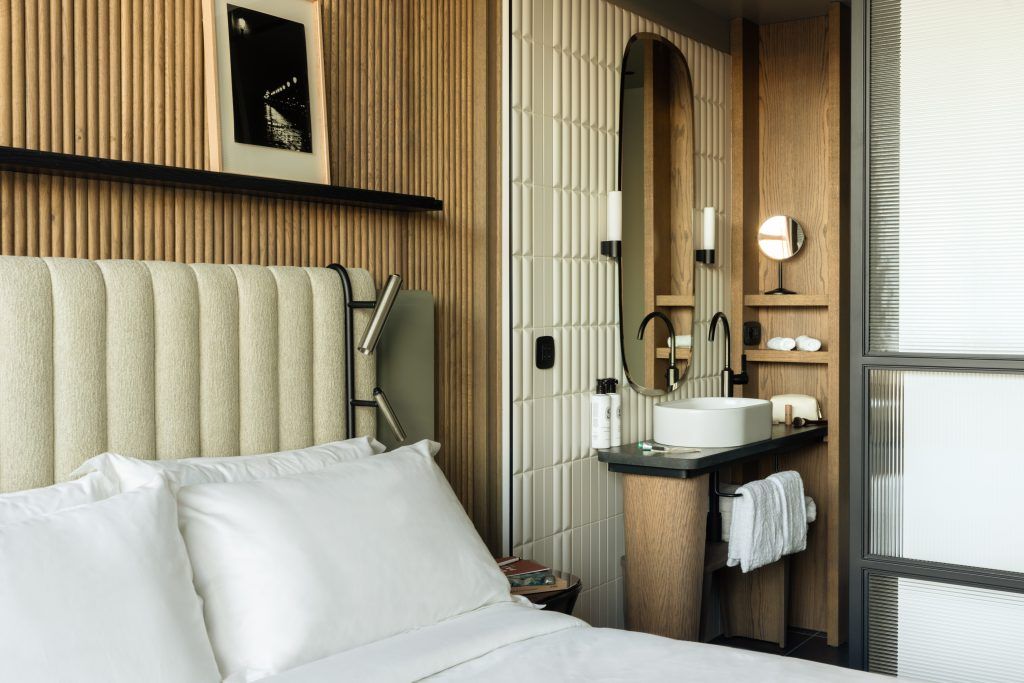 Hôtel Dame des Arts presents of symphony of Parisian charm and modern luxury