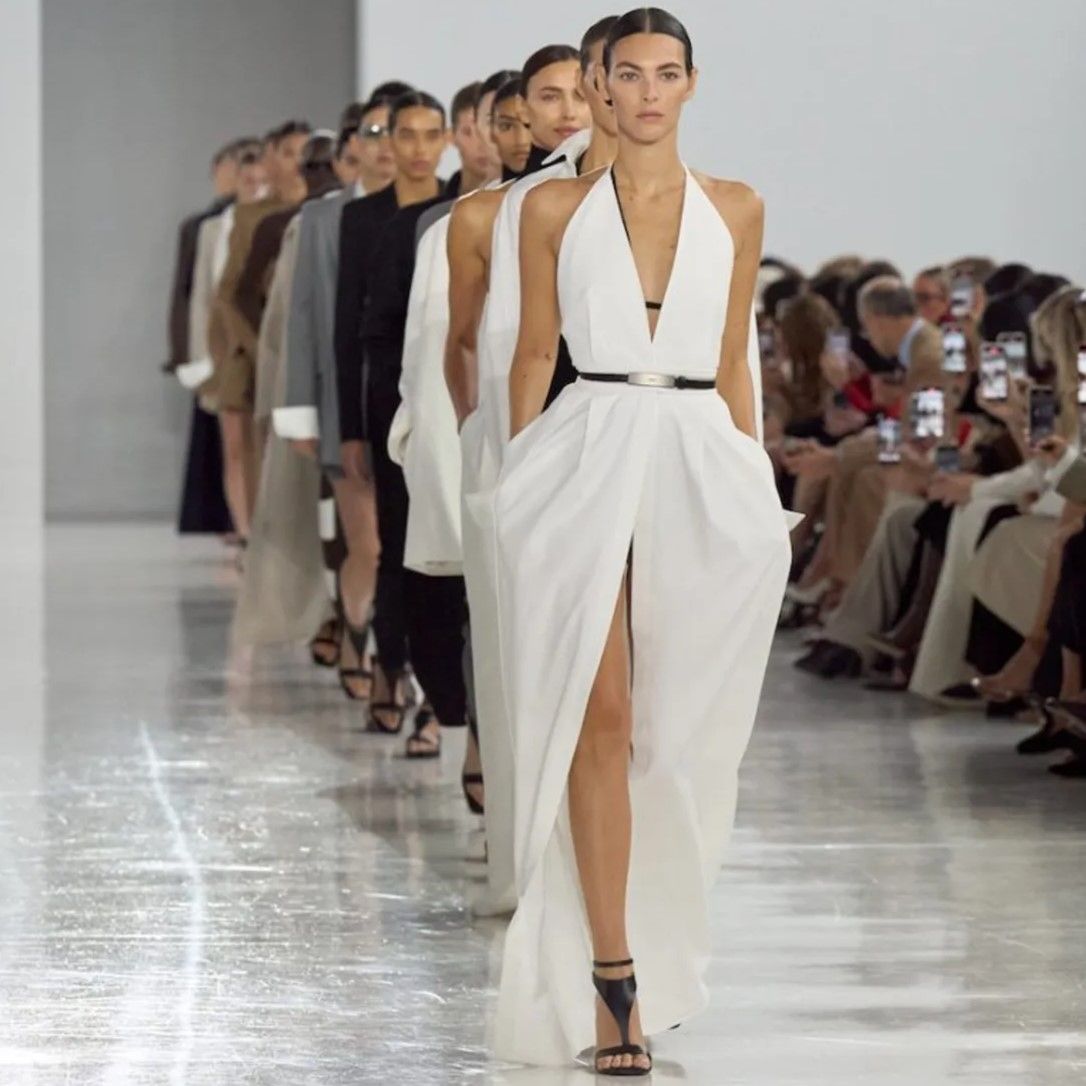 Max Mara SS25: Science is magic that works