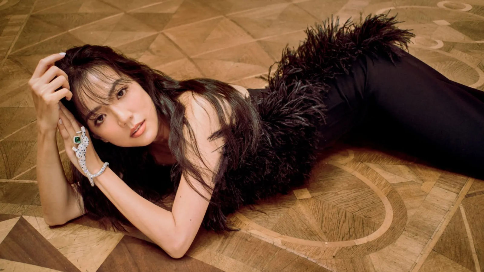 Yoyo Cao On Her Decade in Fashion and Cartier's Nature Sauvage Yoyo Cao On Her Decade in Fashion and Cartier's Nature Sauvage
