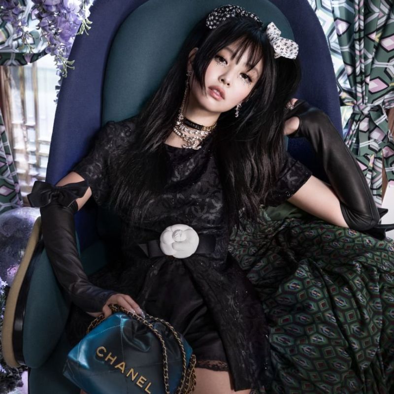 A peak at Jennie BLACKPINK s Chanel handbags collection