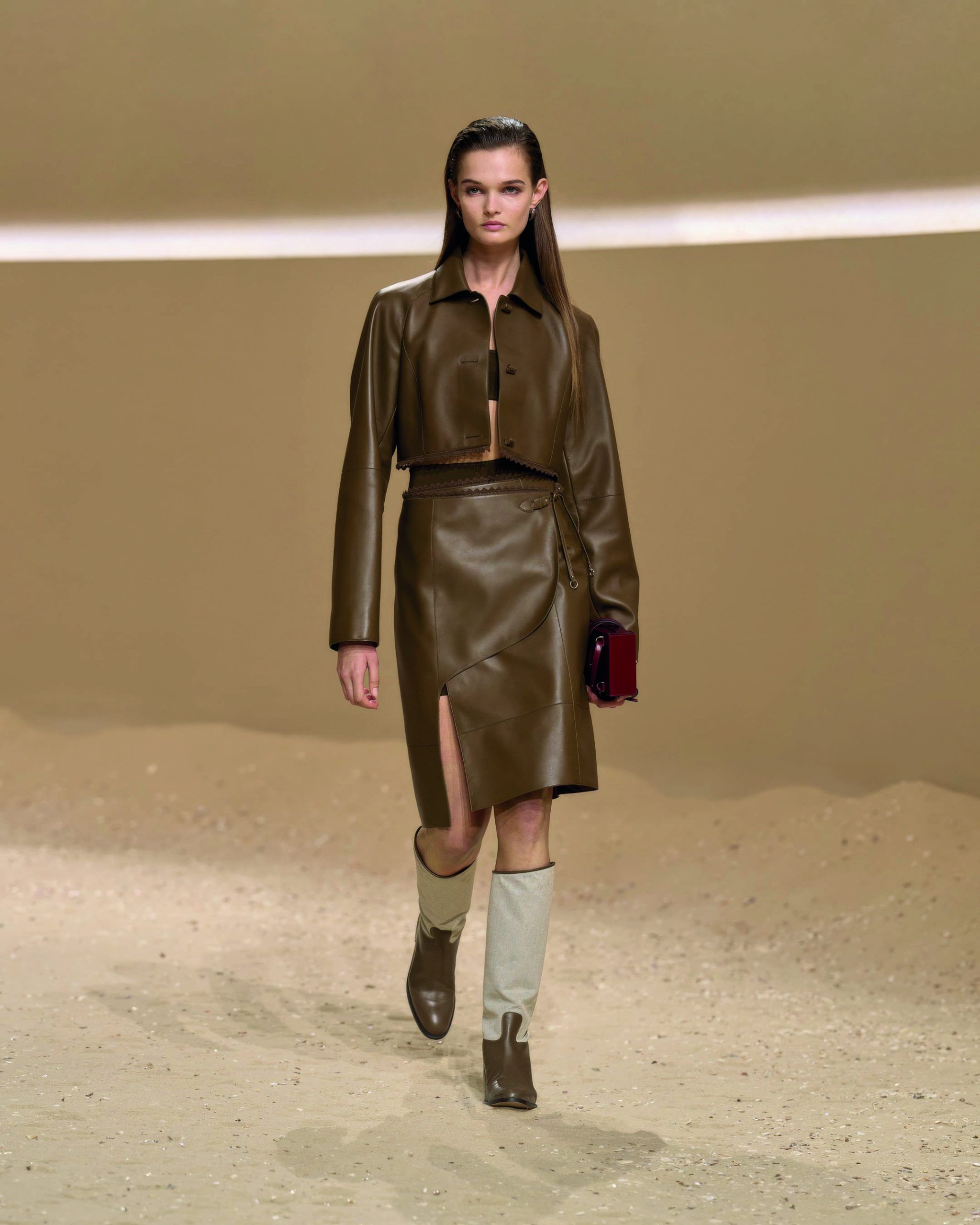 Hermès Spring/Summer 2026 Show: Nadège Vanhée reimagines heritage with ...