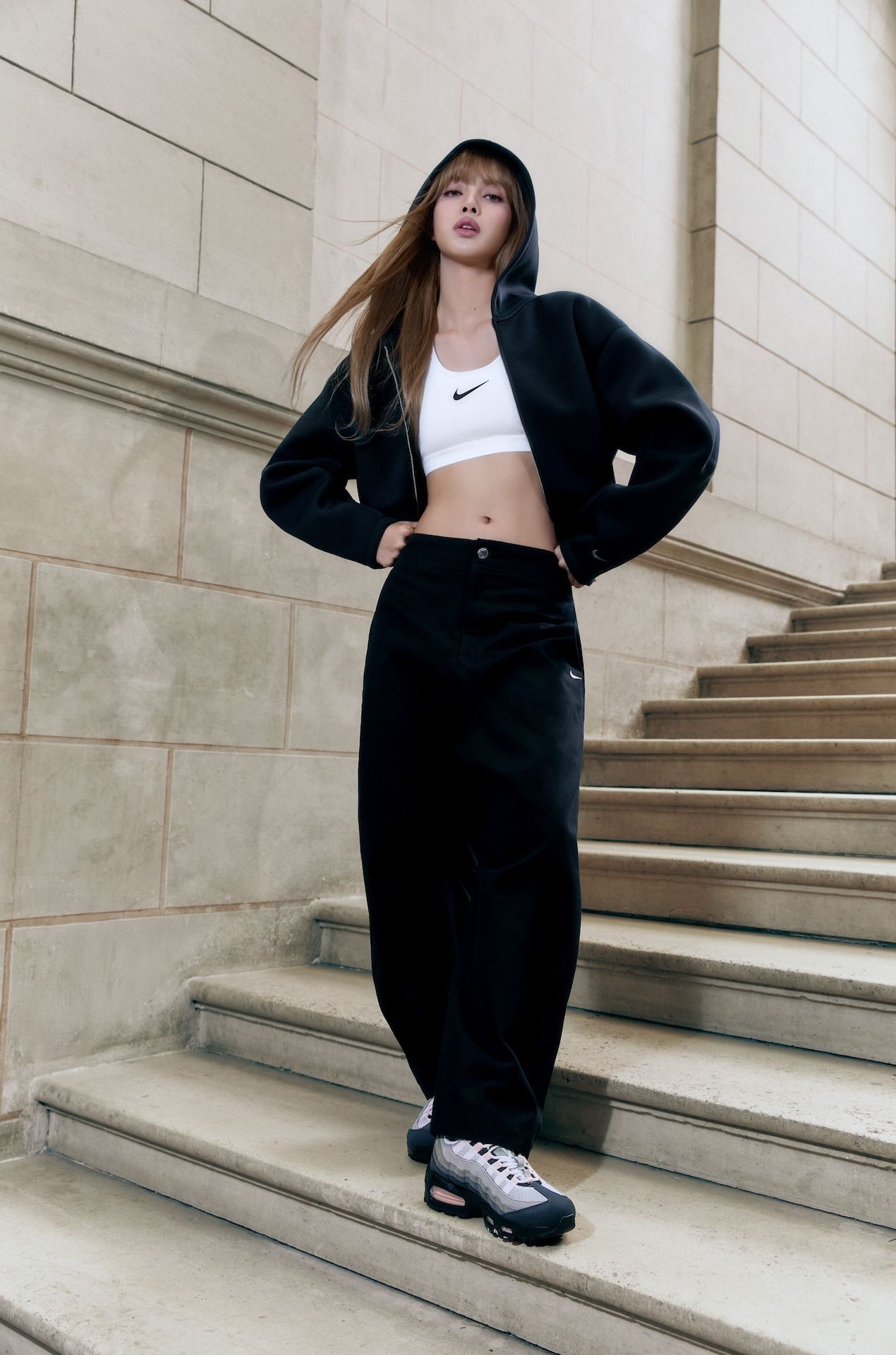 Lisa BLACKPINK has signed a long-term collaboration with Nike