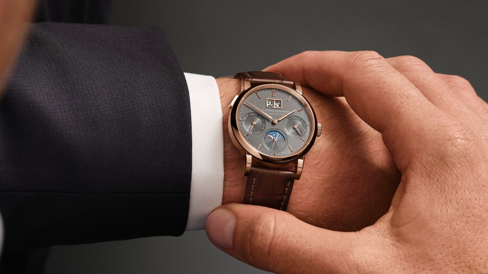 A. Lange & Söhne minimises complexity through the latest Saxonia