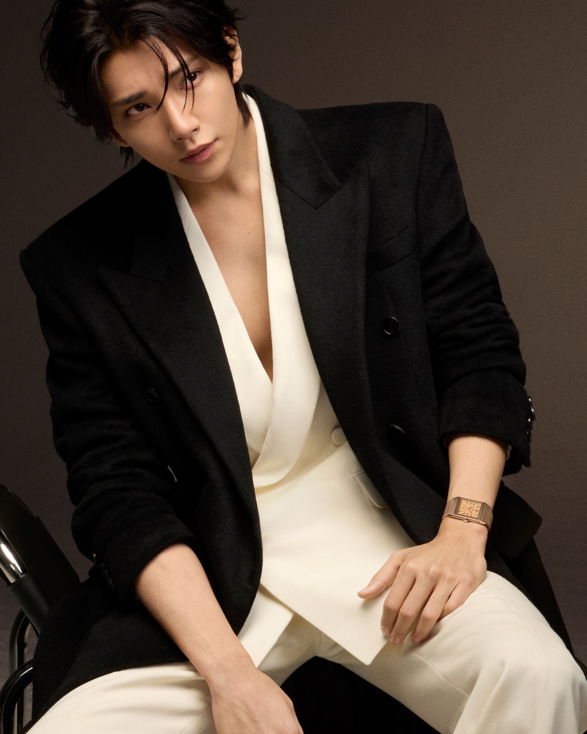 JOSHUA from Seventeen joins Jaeger-LeCoultre as a Friend of the House