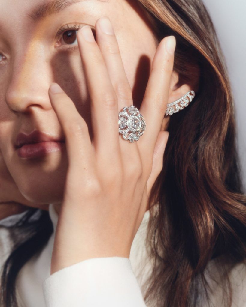 DeBeers Diamond Engagement Rings - Shadows - Commercial 