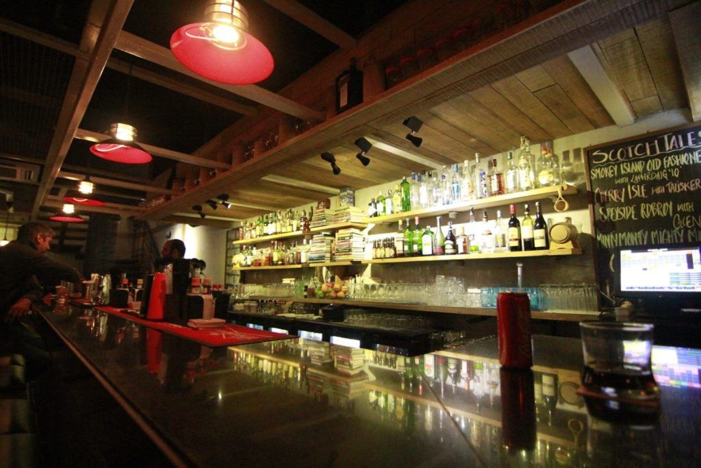 Cocktails and Dreams - Speakeasy
