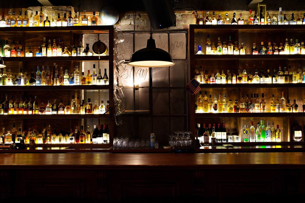 Cocktails and Dreams - Speakeasy