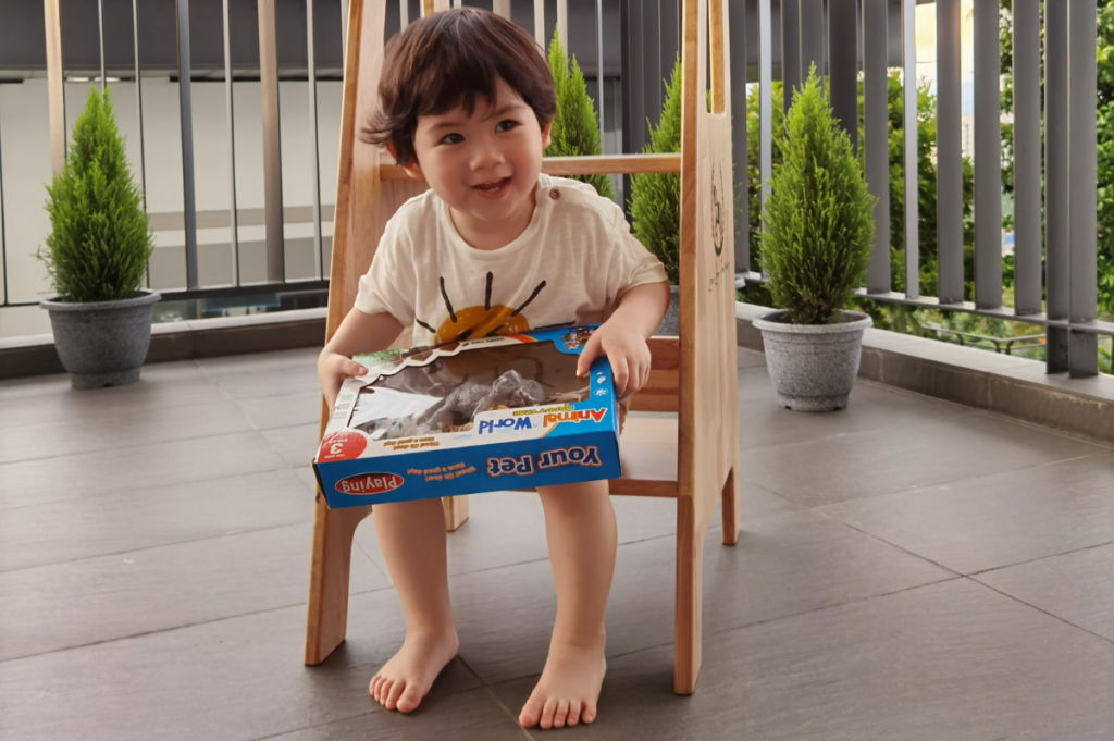 How to keep the kids busy at home