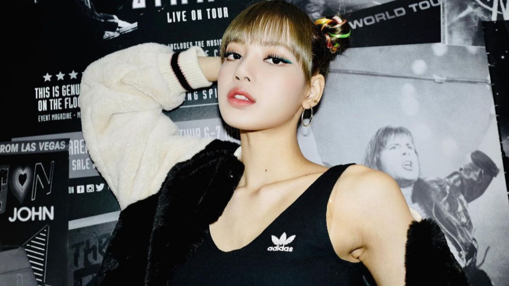 How to dress like Lisa from Blackpink