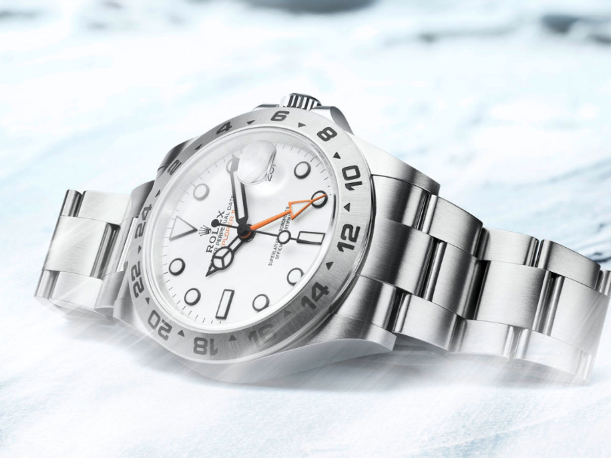 rolex-oyster-hero.png?tr=w-