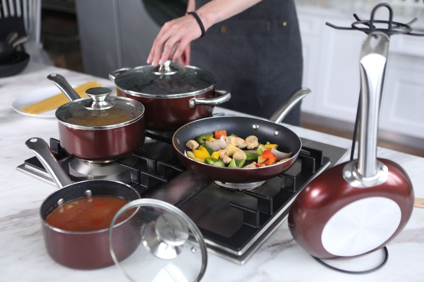 Top cookware brands to cook a Christmas feast in