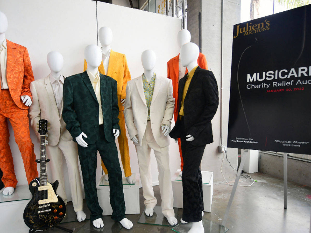 BTS' Louis Vuitton Grammy Suits To Be Sold At Charity Auction - TODAY