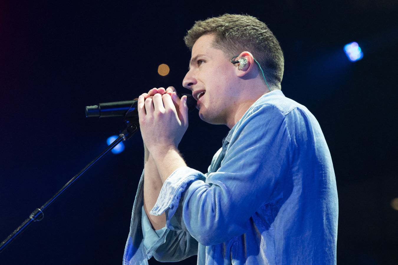 Charlie Puth is performing in a virtual concert on TikTok to ring in 2022